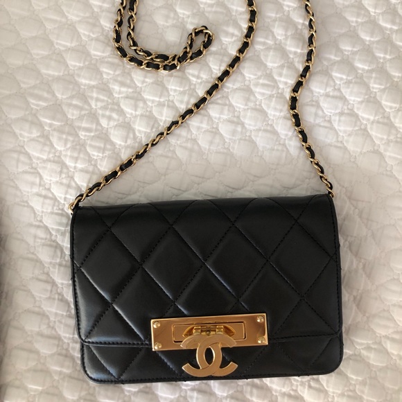 Chanel Golden Class Wallet on Chain